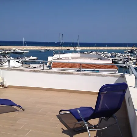 Casa Petrolla 126 *